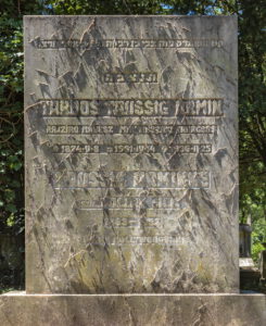 Tardos-Taussig Ármin sírköve a szegedi zsidó temetőben, Papdi Balázs 2020.